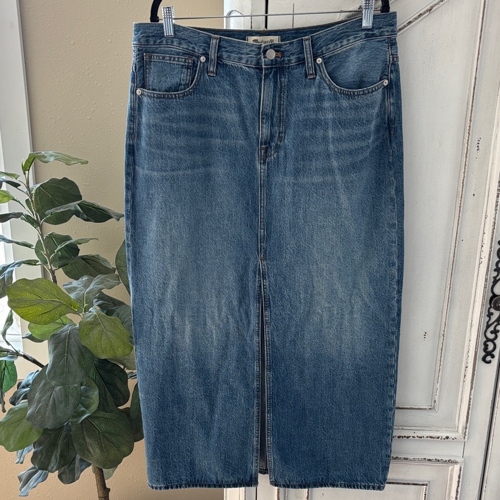 Madewell Factory Women's Denim Midi Skirt Minimalist
Blue Size 30
